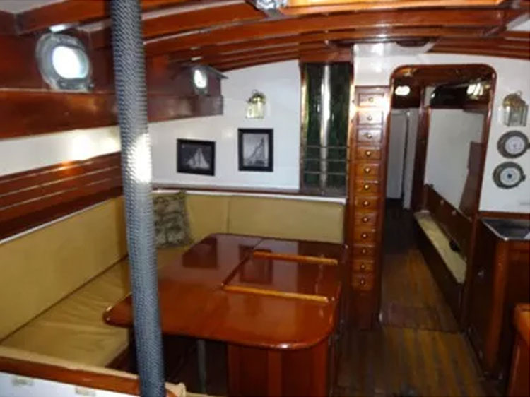pacifica sailing charters and boat charters